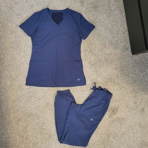Scrub set